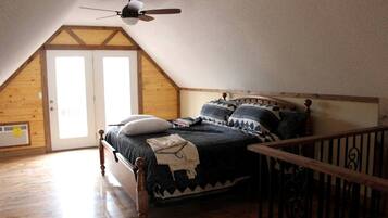 1 bedroom, in-room safe, iron/ironing board, WiFi