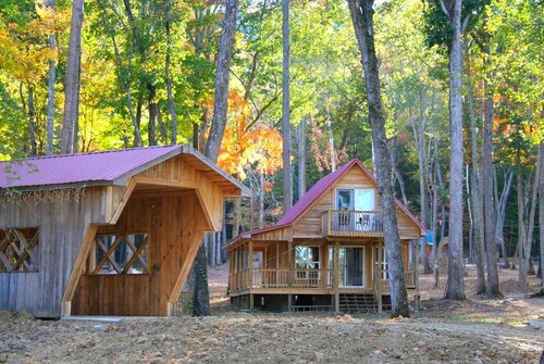 Creekside Cabin Rental Perfect for Families near Guntersville Lake, Alabama