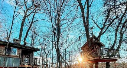 Stunning Tree House Tucked Away Among the Trees near Germantown, Kentucky