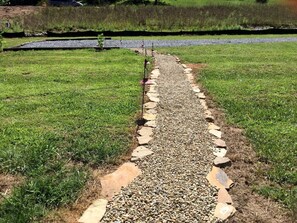 Property grounds - Glamping in North Carolina for Weekend Getaways near Asheville (Tuckasegee)