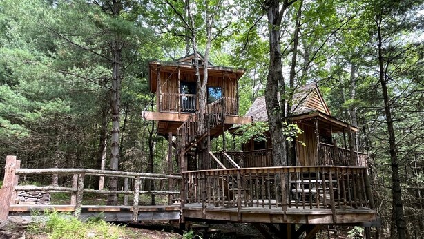 Unclassified image, 1 of 28, button - Eco-Friendly, Abstract Treehouse Surrounded by Wildlife and Hiking Trails For a Special Getaway in Sparrow Bush, New York (Sparrow Bush)