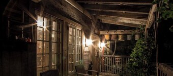 Charming Cabin Rental with a Hot Tub near Cedar Point and Lake Erie in Ohio