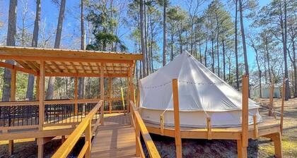 Cozy Glamping Tent with Rain Shower in Calabash, North Carolina