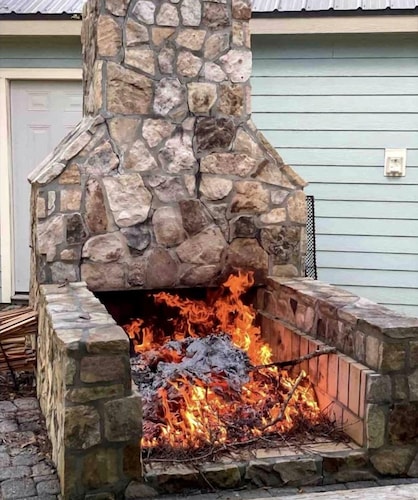 Cozy Glamping Tent with Rain Shower in Calabash, North Carolina