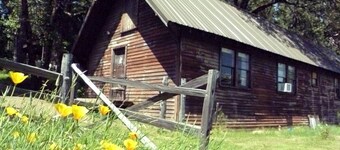 Rustic Cabin Rental in a Wild Meadow near Crater Lake National Park, Oregon