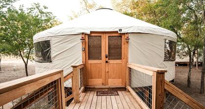 Family-Friendly Yurt with Hot-Tub near to the Medina River in Bandera, Texas