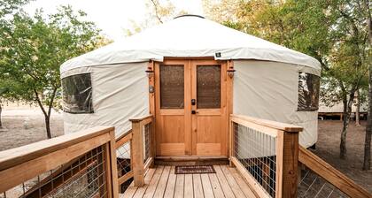 Family-Friendly Yurt with Hot-Tub near to the Medina River in Bandera, Texas