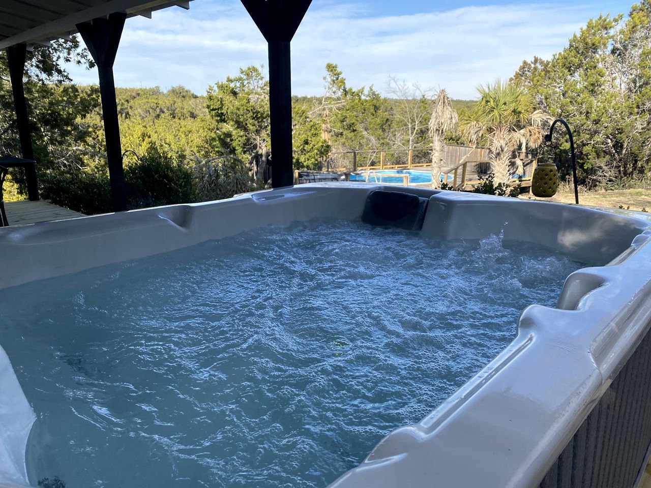 Outdoor spa tub