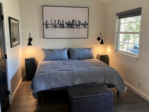 1 bedroom, WiFi, bed sheets - The Ultimate Romantic Getaway: Charming Cabin with a Hot Tub in Wimberley, Texas (Wimberley)