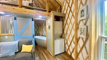 1 habitación y ropa de cama