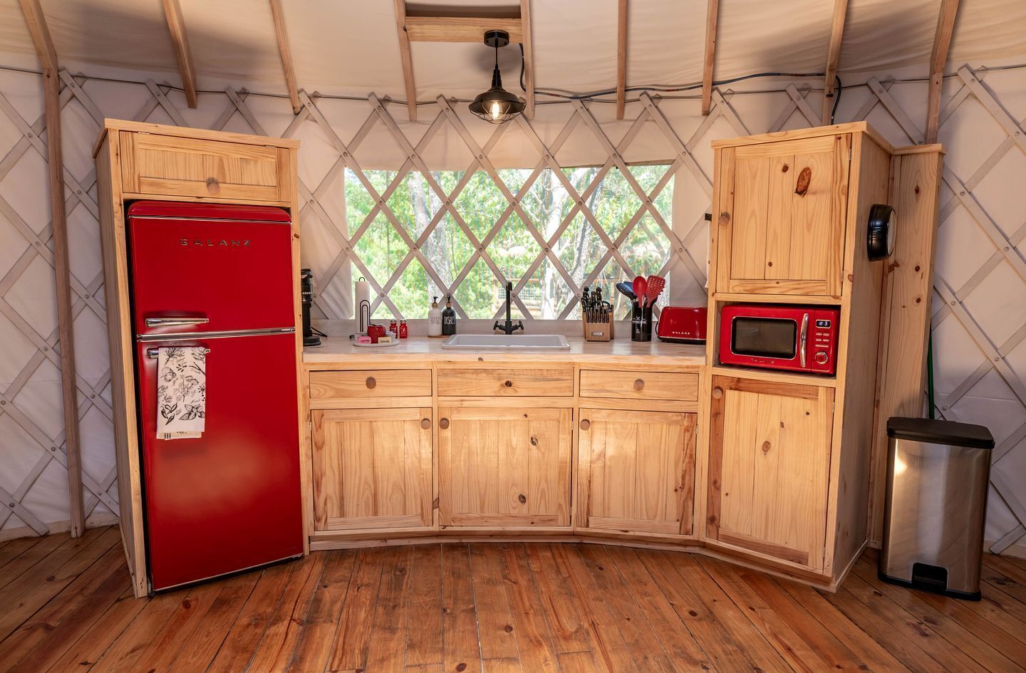 Fridge, coffee/tea maker, cookware/dishes/utensils