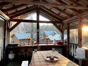 Dining - Wonderful Tree House Perfect for a Glamping Getaway in the Adirondack Mountains, New York (Paul Smiths)