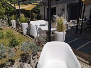 Terrace/patio - Exceptional setting! Modern villa in Toulouse for 4 to 6 people (Toulouse)