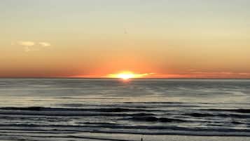 Beach nearby, sailing, kayaking, fishing