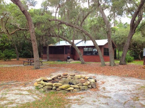 Lakefront Weekend Getaway with a Private Dock near the Ocala National Forest, Florida