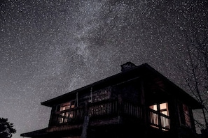 Exterior - Cozy and Intimate Cabin Rental near Livingston for a Romantic Getaway in Montana (Livingston)