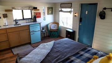 1 habitación y ropa de cama