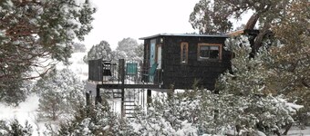 Ashley's TreeHouse Near Lincoln National Forest, Nogal, NM