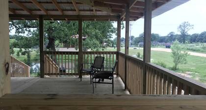 Cozy Cabin Rental on a Winery for a Romantic Weekend Getaway in Oklahoma