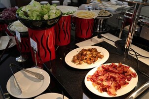 Desayuno buffet incluido todos los días 