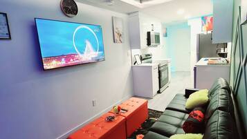 House, 1 Bedroom | Living area