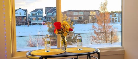 House, 1 Bedroom | Dining