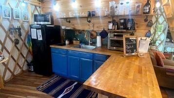 Macchina per tè/caffè, frigorifero, microonde, forno