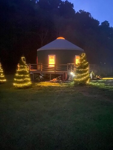 Private, Pet Friendly Creekside Yurt with Hot Tub in Dugspur, Perfect for a Virginia Glamping Getaway
