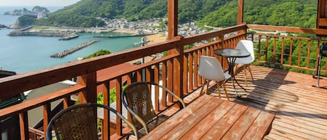 Villa, 3 Bedrooms, Balcony, Sea View | Outdoor dining