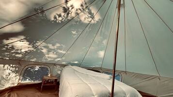 1 dormitorio y ropa de cama