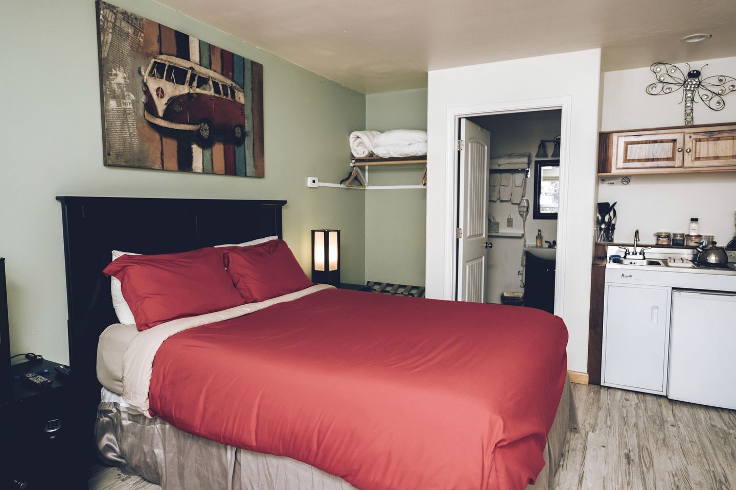 1 bedroom, WiFi, bed sheets