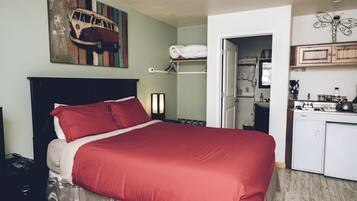 1 bedroom, WiFi, bed sheets