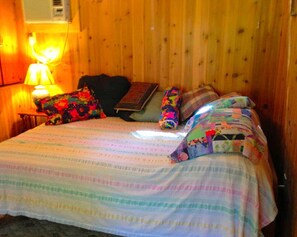 1 quarto, roupa de cama
