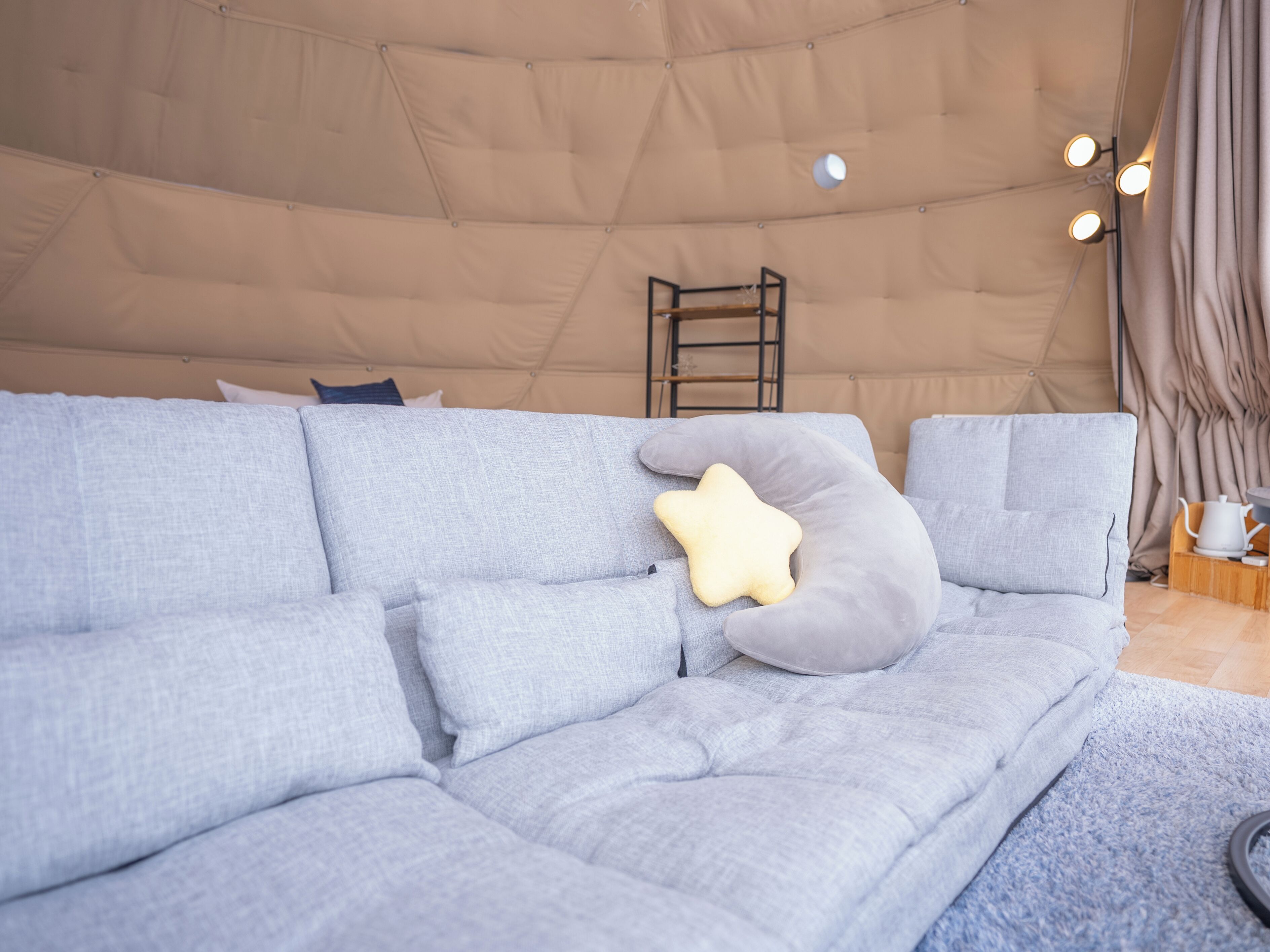 Tent, Non Smoking (Moon)