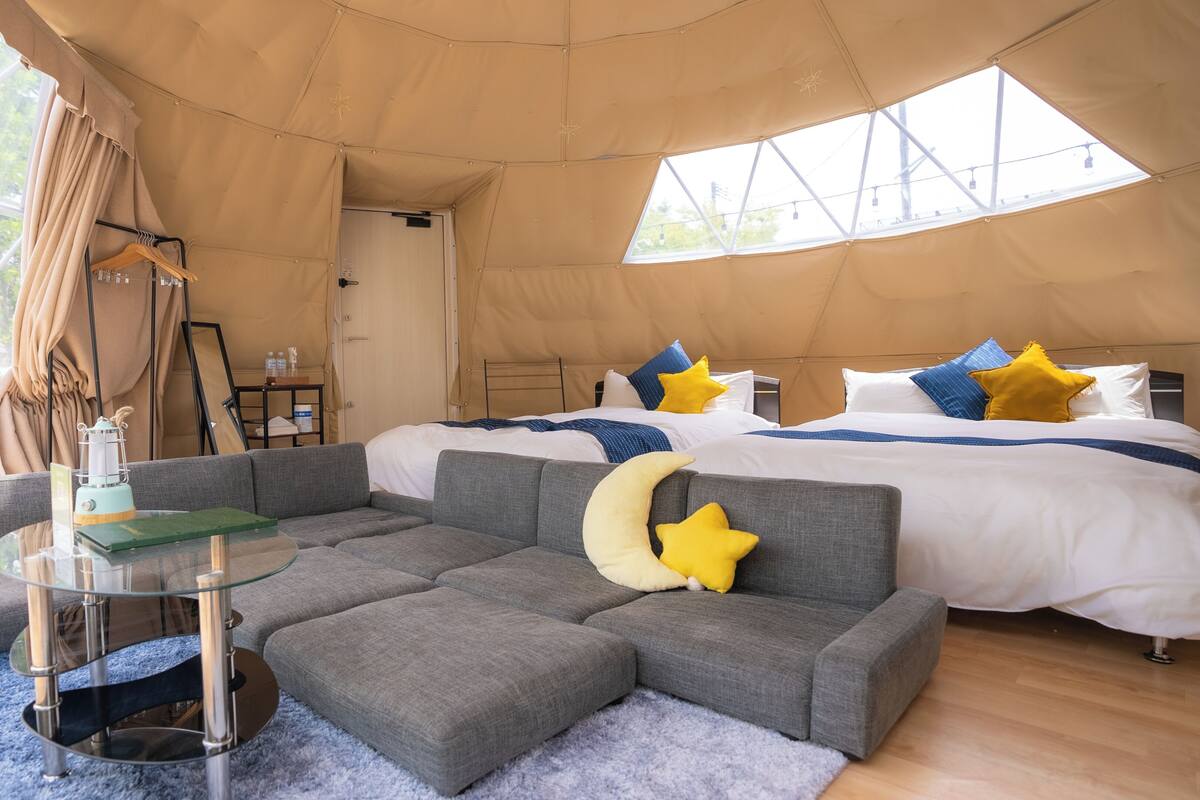 Tent, Non Smoking (Moon)