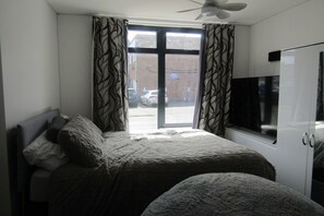 1 bedroom, Internet, bed sheets - Cozy Studio Rental with Private Facilities in Greater London (Greater London)