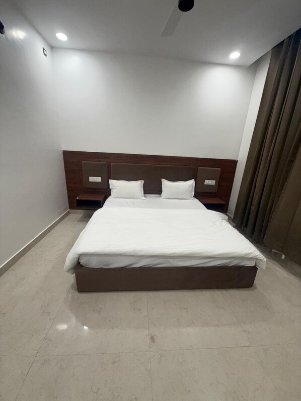Luxury Room - The Haven Hotel (Sonepat)