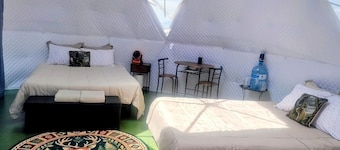 Stunning Off-Grid Dome with Spectacular Views for a Unique Glamping Getaway in Montana
