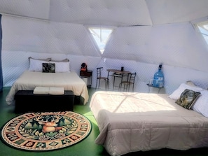 1 habitación y ropa de cama