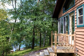 Property grounds - Family-Friendly Cabin Rental on a Private Lake near Wisconsin Dells (Tomah)