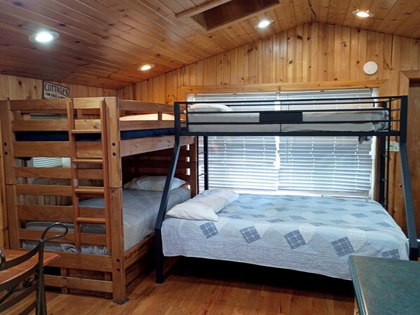 1 chambre, bureau, literie fournie