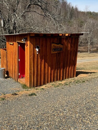 Creekfront Safari Tent with Outdoor Bath and Deck in Virginia