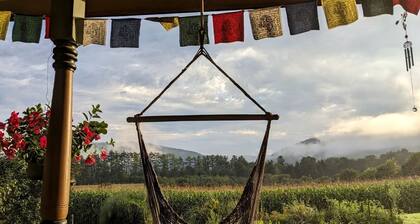 Historic Converted Concrib Glamping Cabin in the Heart of Vermont, Perfect for a Weekend Retreat in Nature