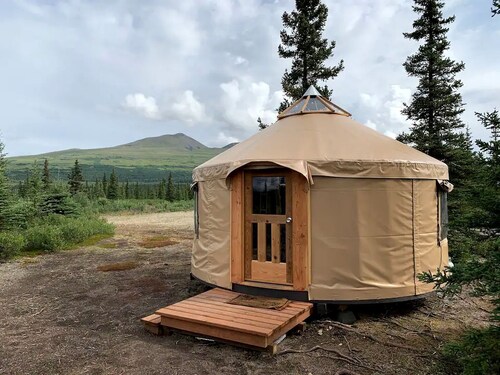 Peaceful Denali Accommodation for Yurt Glamping in Alaska