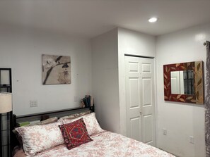 Unclassified image, 5 of 6, button