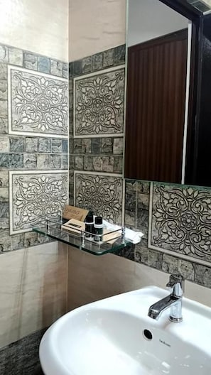 Ảnh chưa phân loại, 5 trong số 10 ảnh, nút