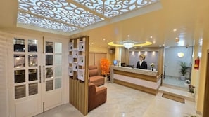  Ảnh chưa phân loại, 4 trong số 10 ảnh, nút