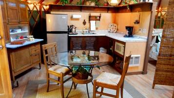 Coffee/tea maker, fridge, microwave, electric kettle