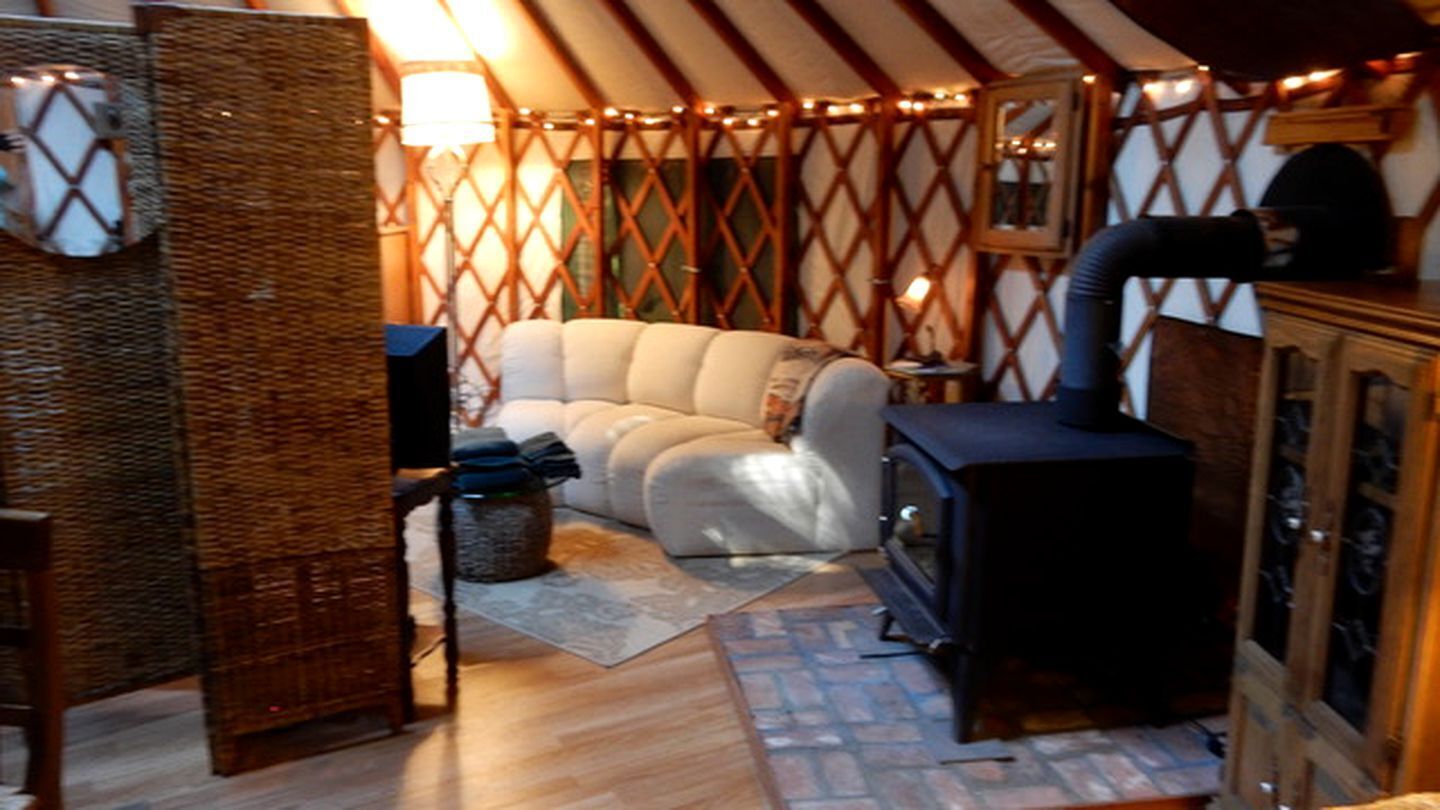 Fireplace, DVD player
