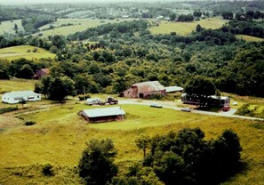 Aerial view - Rustic Container Accommodation for Glamping in Kentucky (Owenton)